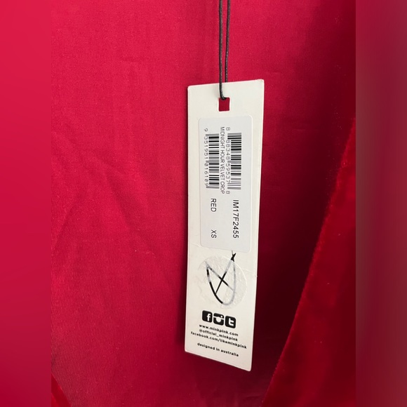 MINKPINK Red Midnight Hour Velvet Long Sleeve Front Tie Crop Top NWT - Picture 7 of 7